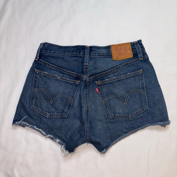 Levi’s Size 27 Dark Wash 501 Distressed High Rise Button Fly Jean Shorts - Picture 8 of 8